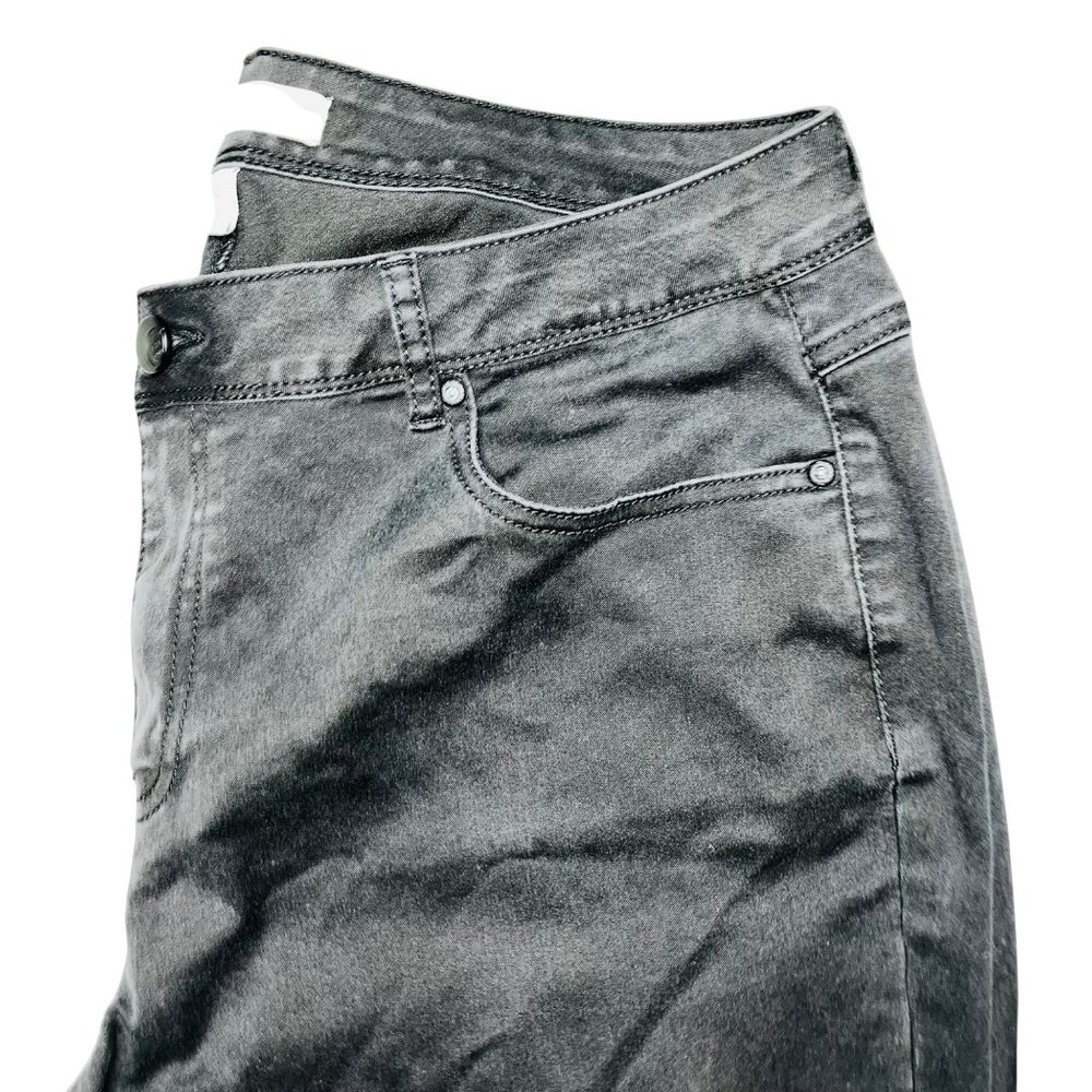 Est 1946 Womens Black Denim Jeans Size 18W Classic Fit Cotton Blend Stretch Mid- - Picture 2 of 12